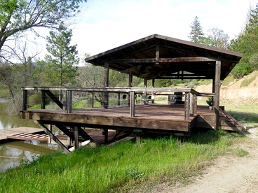 Comfortable Vacation Rental for Two in the Wilderness of Tulare County, California - glamping.directory