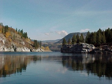 Luxurious Bed and Breakfast Suite for One or Two Couples near Kettle Falls, Washington - Kettle Falls, Washington - glamping.directory