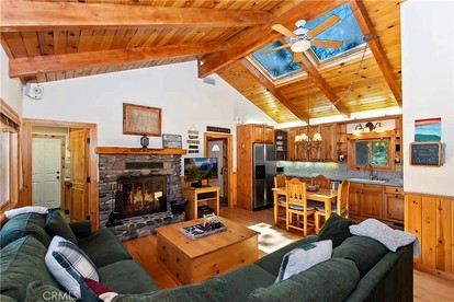 Embrace Nature in this Cabin Nestled Amidst Trees in Big Bear Lake, California - Big Bear Lake, California - glamping.directory