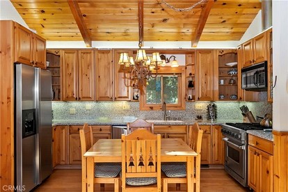 Embrace Nature in this Cabin Nestled Amidst Trees in Big Bear Lake, California - Big Bear Lake, California - glamping.directory