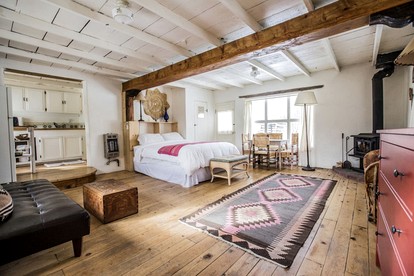 Studio Cabin Suite on Organic Farm Stay near Taos, New Mexico - Taos Ski Valley, New Mexico - glamping.directory