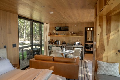 Beautiful Tiny House for a Unique Couples Getaway by Lake Tawakoni near Quinlan, Texas - Quinlan, Texas - glamping.directory