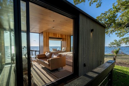 Beautiful Tiny House for a Unique Couples Getaway by Lake Tawakoni near Quinlan, Texas - Quinlan, Texas - glamping.directory