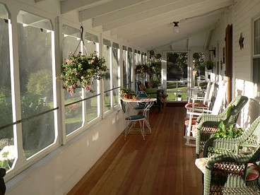 Picturesque Cottage Rental Situated on Great Pond in Maine - glamping.directory