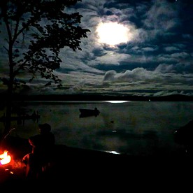 Picturesque Cottage Rental Situated on Great Pond in Maine - Rome, Maine - glamping.directory