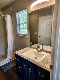 Quaint Cottage with Covered Dock on the Pond and Walking Trails in Georgia - Midway, Georgia - glamping.directory