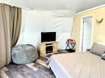 Best Texas Glamping in this Stunning Dome Rental in Rogers, Bell County - US, Texas - glamping.directory