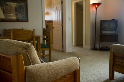 Inviting Suite Rental in a Charming Farmhouse in Sandusky, Ohio - Sandusky, Ohio - glamping.directory