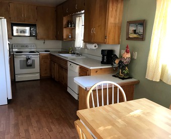 Homey Luxury Camping Rental for Seven near Bakersfield, California - Kernville, California - glamping.directory