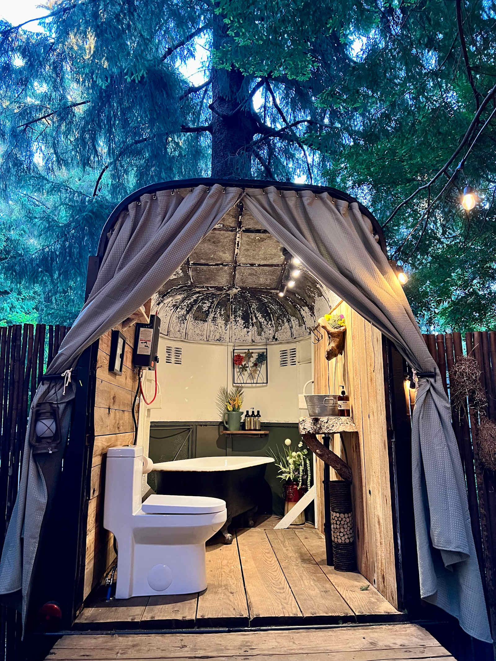 Ravens Roost - Crescent City, California - glamping.directory