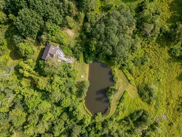 Secluded Creative Hideaway with Pond, Porch & Forest Views in Andes, New York - Andes, New York - glamping.directory