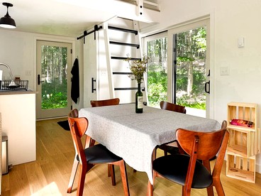 Charming Minimalist Hideaway for Rest & Reconnection in Bloomville, New York - Bloomville, New York - glamping.directory