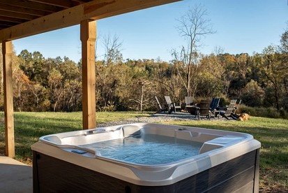 Luxury A-Frame with Hot Tub & Sauna near Wineries in Nelson County, Virginia - Faber, Virginia - glamping.directory