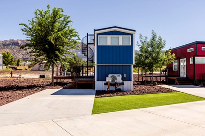 Central Oasis: Delightful Tiny Home Proximate to Zion National Park in Apple Valley, Utah! - glamping.directory