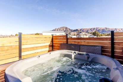 Central Oasis: Delightful Tiny Home Proximate to Zion National Park in Apple Valley, Utah! - Apple Valley, Utah - glamping.directory
