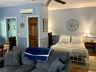 Secluded Woodland Cabin Rental with Hot Tub in Yadkin Valley Wine Region - Elkin, North Carolina - glamping.directory