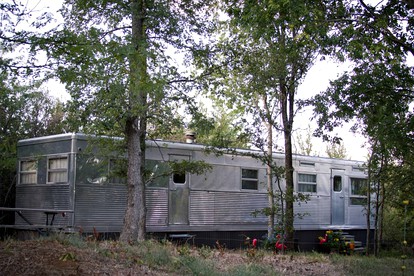 Stunning Vintage Trailer for a Glamping Getaway in Denison, Texas - glamping.directory