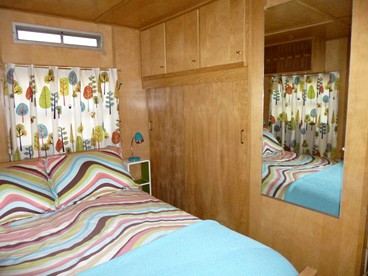 Stunning Vintage Trailer for a Glamping Getaway in Denison, Texas - Denison, Texas - glamping.directory