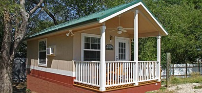 Adorable Cottage Rental on an Eco-Friendly Property near Dallas, Texas - glamping.directory