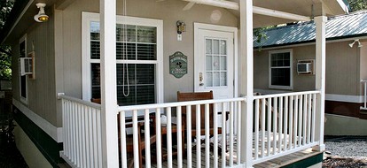 Adorable Cottage Rental on an Eco-Friendly Property near Dallas, Texas - Denton, Texas - glamping.directory
