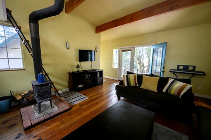 Rustic Group Bunkhouse Retreat with Yoga Deck & Mountain Views near Palomar Observatory, California - Palomar Mountain, California - glamping.directory