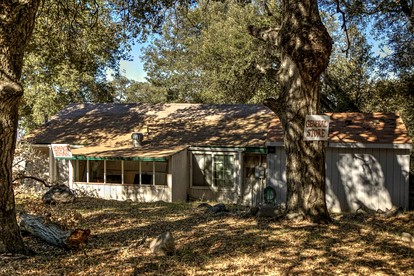 Rustic Group Bunkhouse Retreat with Yoga Deck & Mountain Views near Palomar Observatory, California - Palomar Mountain, California - glamping.directory