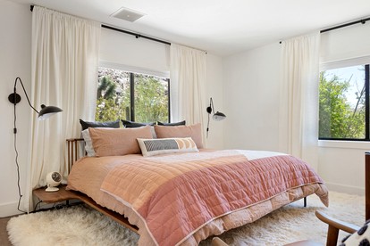 Incredible Vacation Rental with Hot-tub, Fire Pit and Great Sights in Joshua Tree, California - Joshua Tree, California - glamping.directory