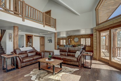 Amazing Breckenridge Cabin for 10, Perfect for Escapes to Slopes - Breckenridge, Colorado - glamping.directory