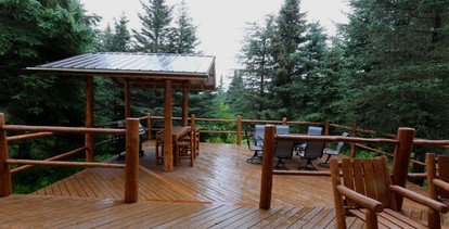 Uniquely Decorated Cabin Rental for a Group Getaway near Homer, Alaska - Anchor Point, Alaska - glamping.directory