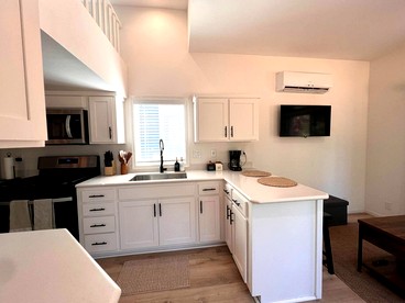 Bright Modern Tiny Retreat with Yoga Dome Near Yosemite, Groveland, California - Groveland, California - glamping.directory