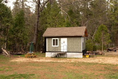 Bright Modern Tiny Retreat with Yoga Dome Near Yosemite, Groveland, California - Groveland, California - glamping.directory