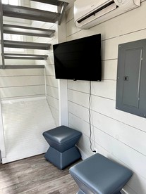 Charming Tiny House near Owensville, Missouri - Perfect for a Romantic Nature Escape - Canaan Township, Missouri - glamping.directory