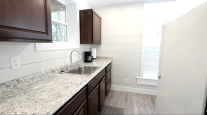 Charming Tiny House near Owensville, Missouri - Perfect for a Romantic Nature Escape - Canaan Township, Missouri - glamping.directory