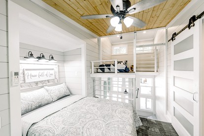 Charming Tiny House near Owensville, Missouri - Perfect for a Romantic Nature Escape - Canaan Township, Missouri - glamping.directory