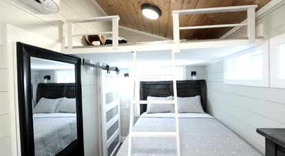 Charming Tiny House near Owensville, Missouri - Perfect for a Romantic Nature Escape - Canaan Township, Missouri - glamping.directory