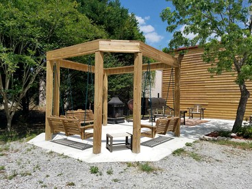 Traditional Cabin Rental for a Family Getaway in Statesboro, Georgia - Statesboro, Georgia - glamping.directory