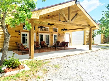 Traditional Cabin Rental for a Family Getaway in Statesboro, Georgia - glamping.directory