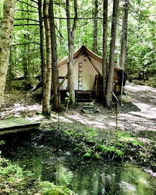 Rustic Safari Tent for a Unique Glamping Experience near Gore Mountain, New York - Johnsburg, New York - glamping.directory