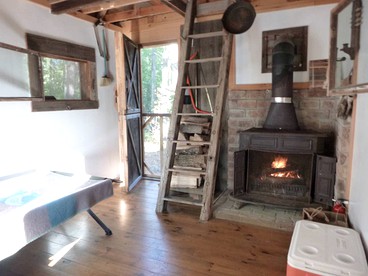 Rustic Safari Tent for a Unique Glamping Experience near Gore Mountain, New York - Johnsburg, New York - glamping.directory