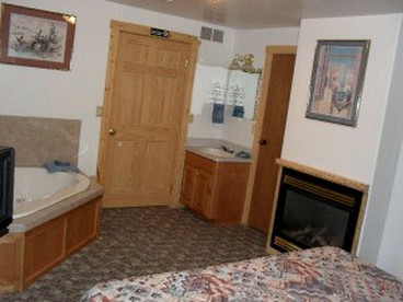 Rustic Cabin Rental with Views of Henry's Lake in Island Park, Idaho - Island Park, Idaho - glamping.directory