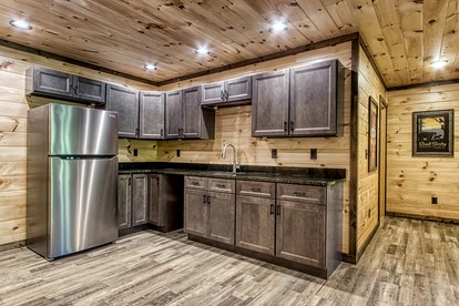 Luxury Vacation Rental with Private Home Cinema and Games Room for Families and Large Groups in Sevierville, Tennessee - Sevierville, Tennessee - glamping.directory
