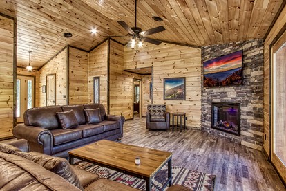 Luxury Vacation Rental with Private Home Cinema and Games Room for Families and Large Groups in Sevierville, Tennessee - Sevierville, Tennessee - glamping.directory