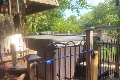 Bed and Breakfast Cottages with Irish Charm in Denton, Texas - Denton, Texas - glamping.directory