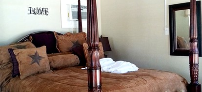 Bed and Breakfast Cottages with Irish Charm in Denton, Texas - Denton, Texas - glamping.directory