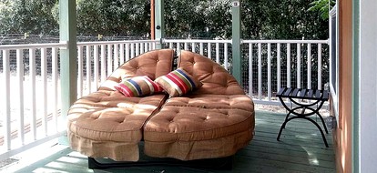 Bed and Breakfast Cottages with Irish Charm in Denton, Texas - Denton, Texas - glamping.directory