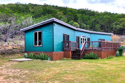 Mountainside Bandera Accommodation Perfect for a Great Vacation in Texas - glamping.directory