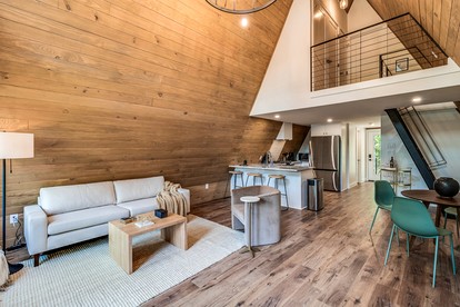 Fantastic A-Frame with Spa and Furnished Deck in Louisiana - New Iberia, Louisiana - glamping.directory
