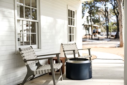 Spacious Luminous Cottage Perfect to Disconnect and Reconnect with Nature in Texas - New Braunfels, Texas - glamping.directory