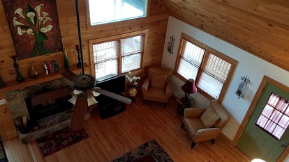 Secluded Cabin Getaway in the Mountain Town of Burnsville, North Carolina - Burnsville, North Carolina - glamping.directory