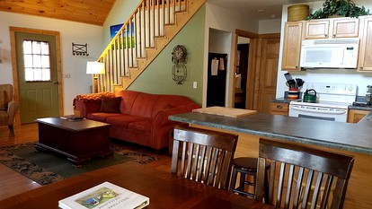 Secluded Cabin Getaway in the Mountain Town of Burnsville, North Carolina - Burnsville, North Carolina - glamping.directory